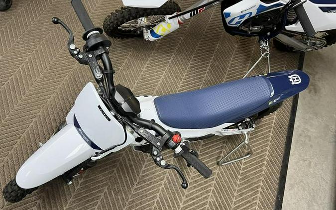 2024 Husqvarna® EE 2