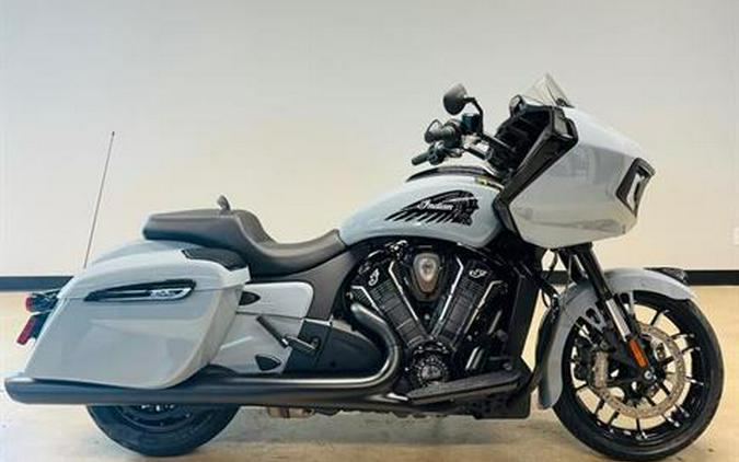 2024 Indian Motorcycle Challenger® Dark Horse® Icon with PowerBand Audio Package