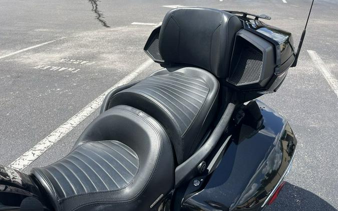 2017 Can-Am Spyder F3 Limited 6-Speed Semi-Automatic (SE6)