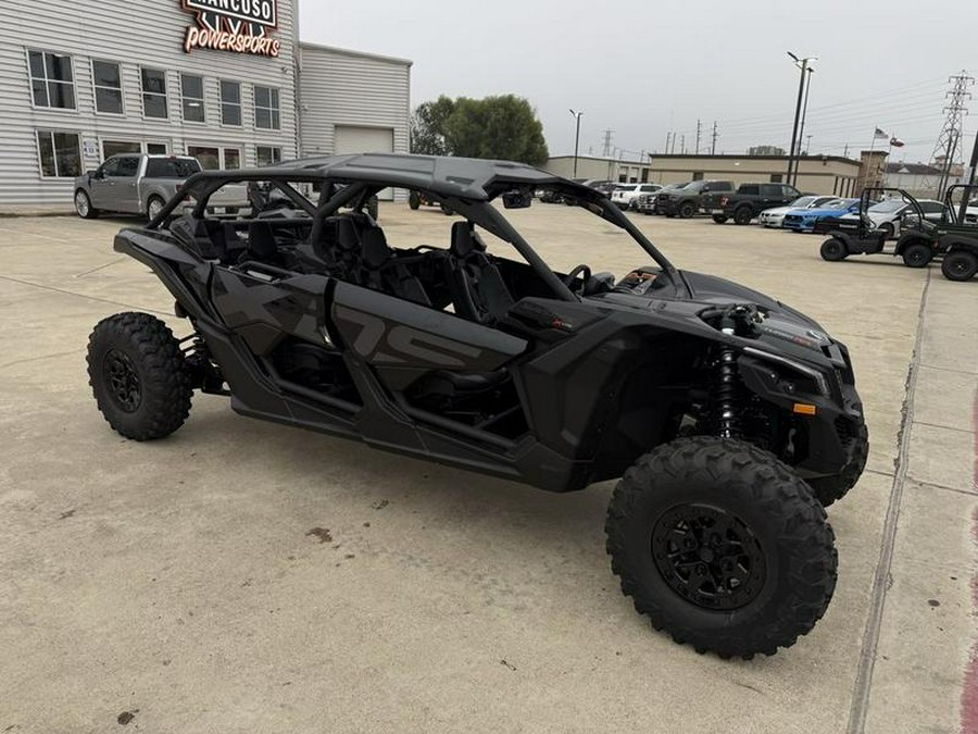 2026 Can-Am® Maverick X3 MAX X ds Turbo RR Triple Black_7.6 in.