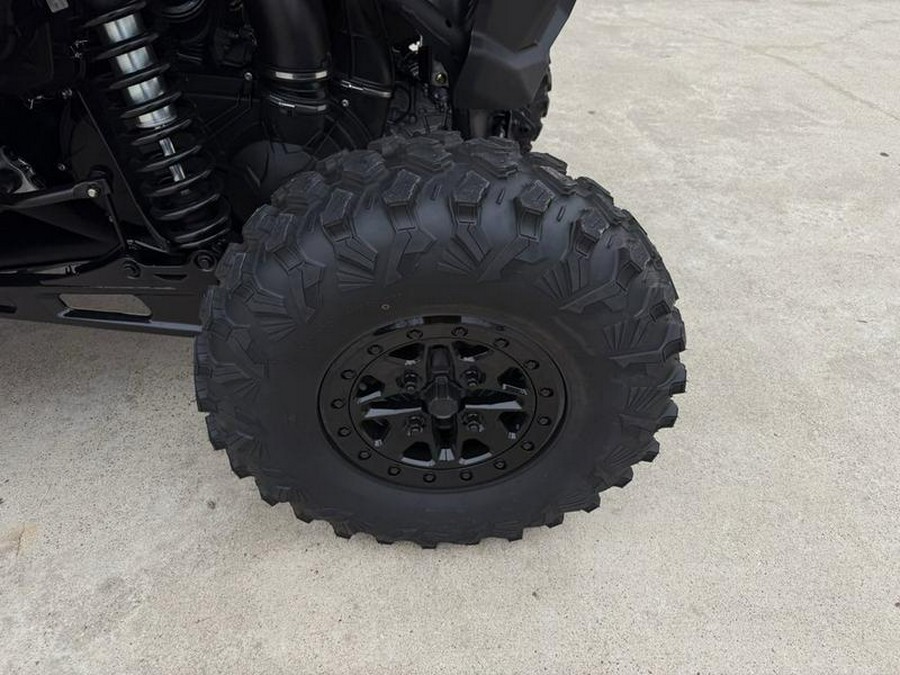 2026 Can-Am® Maverick X3 MAX X ds Turbo RR Triple Black_7.6 in.