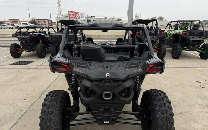 2026 Can-Am® Maverick X3 MAX X ds Turbo RR Triple Black_7.6 in.
