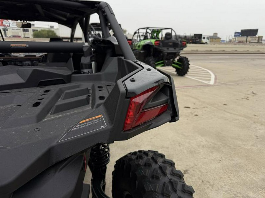 2026 Can-Am® Maverick X3 MAX X ds Turbo RR Triple Black_7.6 in.