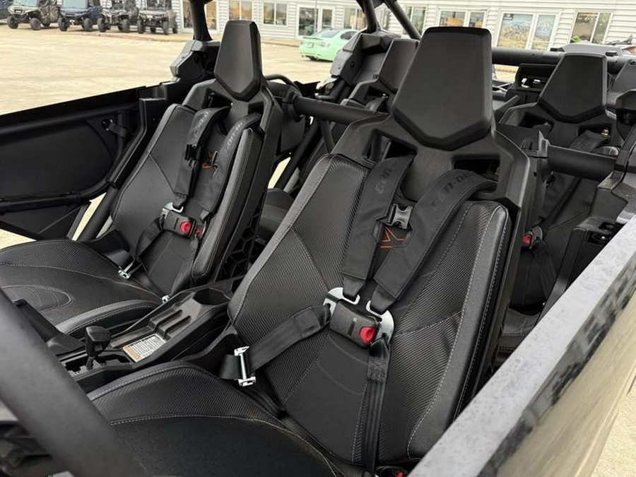 2026 Can-Am® Maverick X3 MAX X ds Turbo RR Triple Black_7.6 in.