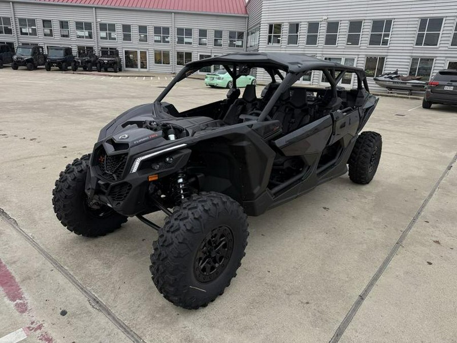 2026 Can-Am® Maverick X3 MAX X ds Turbo RR Triple Black_7.6 in.