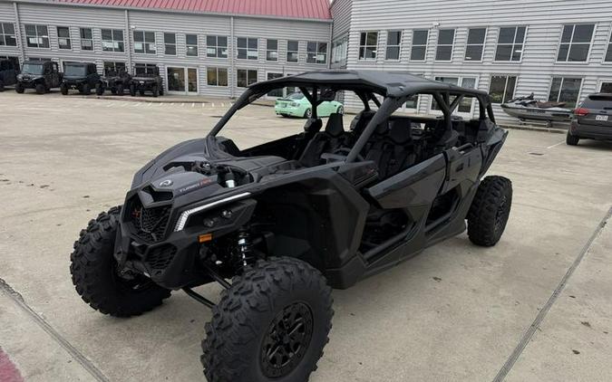 2026 Can-Am® Maverick X3 MAX X ds Turbo RR Triple Black_7.6 in.
