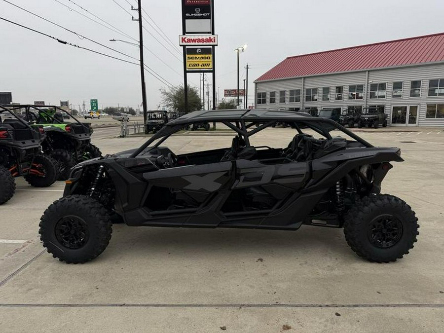 2026 Can-Am® Maverick X3 MAX X ds Turbo RR Triple Black_7.6 in.