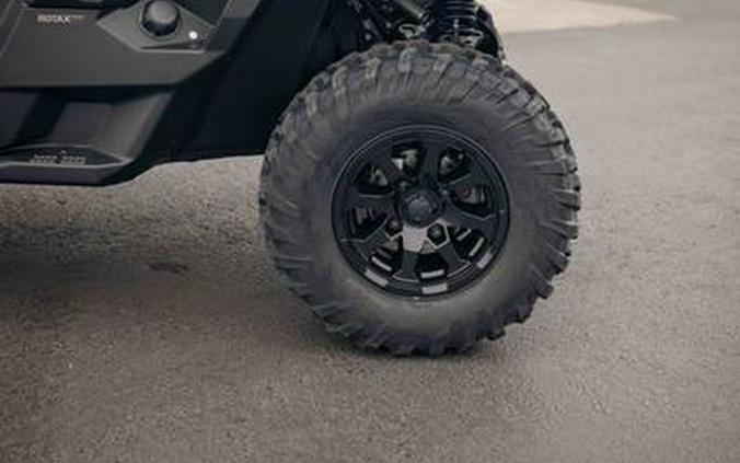 2026 Can-Am® Defender XT HD11