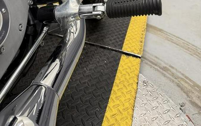 2006 Harley-Davidson® XL883C - Sportster® 883® Custom