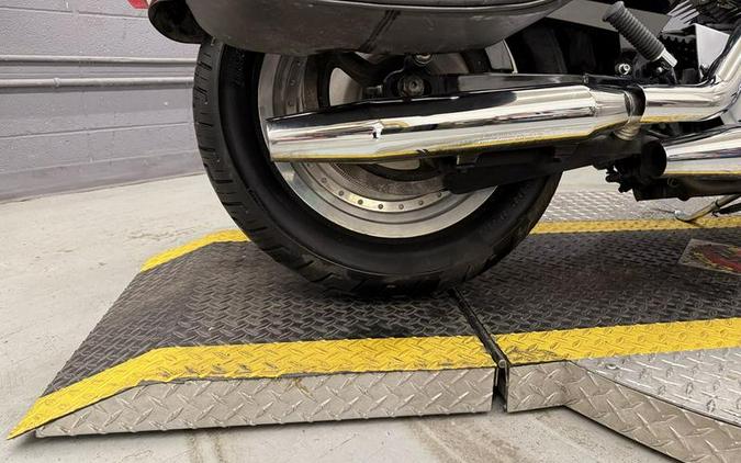 2006 Harley-Davidson® XL883C - Sportster® 883® Custom