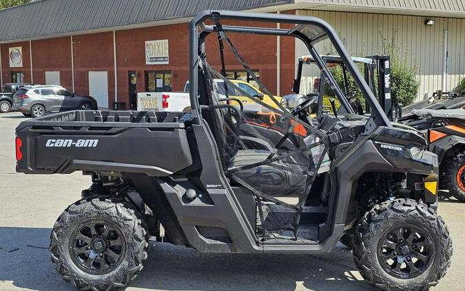 2024 Can-Am® Defender DPS HD9 Timeless Black