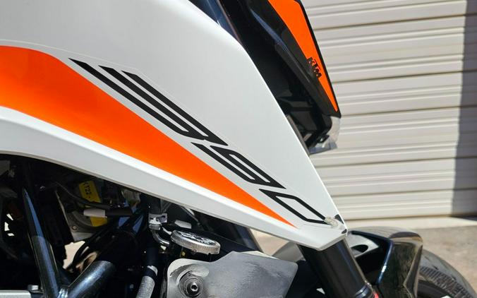 2021 KTM 390 Duke