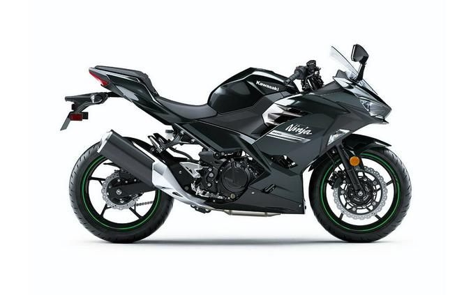 2022 Kawasaki Ninja® 400 Base