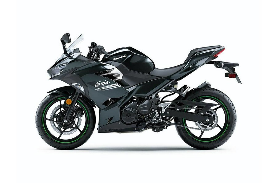 2022 Kawasaki Ninja® 400 Base