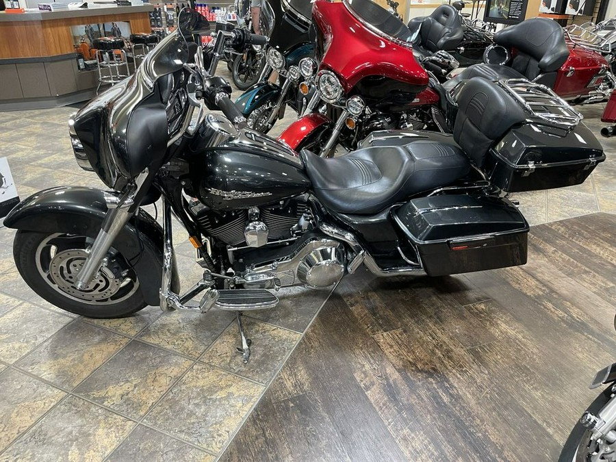 2006 Harley-Davidson® FLHX - Street Glide®