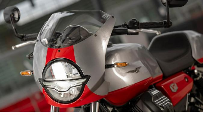 2024 Moto Guzzi V7 Stone Corsa