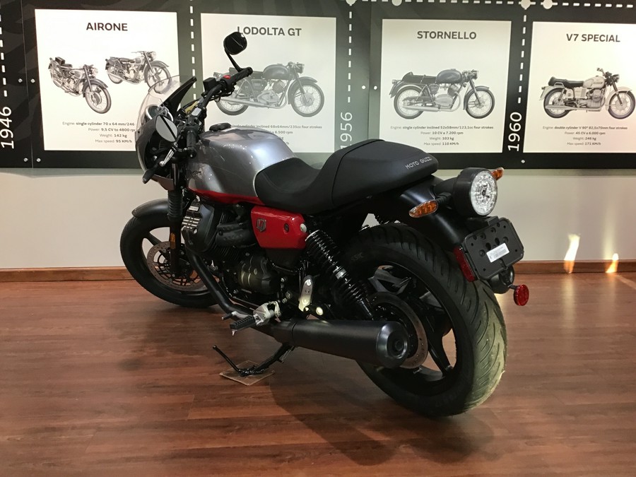 2024 Moto Guzzi V7 Stone Corsa