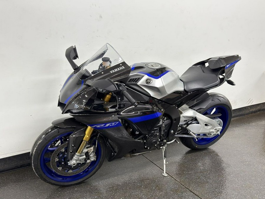 2022 Yamaha YZF-R1M