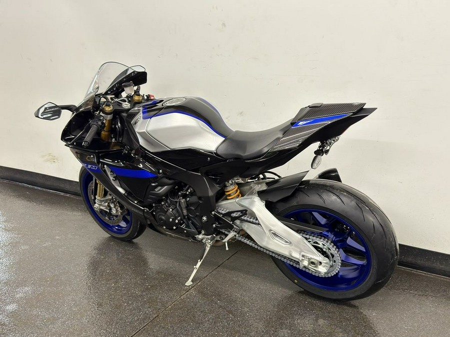 2022 Yamaha YZF-R1M