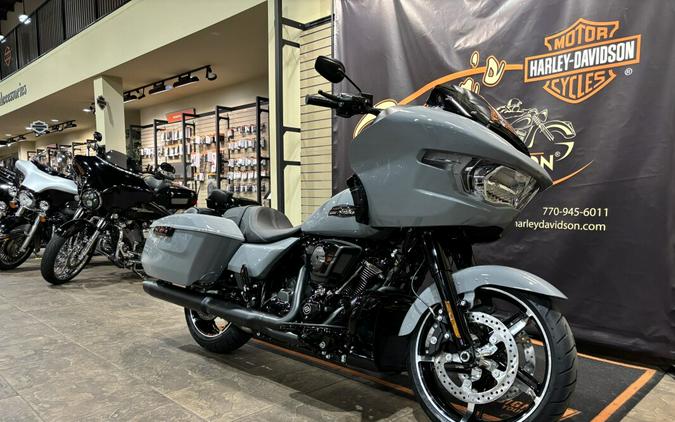 2026 Harley-Davidson® Road Glide® Dark Billiard Gray - Black Finish