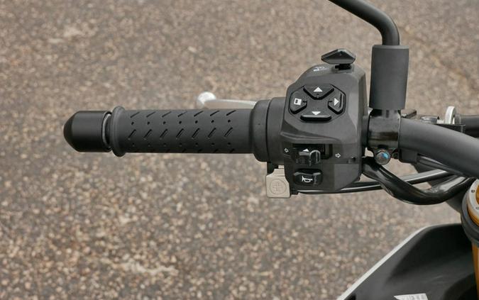 2024 Aprilia Tuono V4 Factory 1100