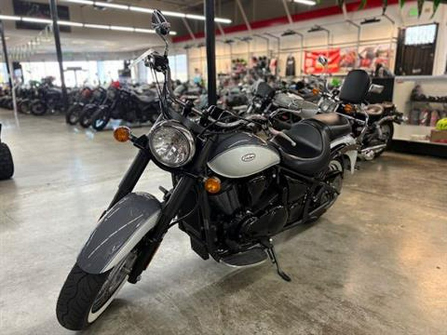 2024 Kawasaki Vulcan 900 Classic