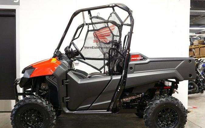 2026 Honda Pioneer 700 Deluxe