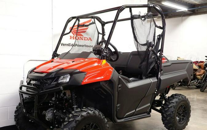 2026 Honda Pioneer 700 Deluxe