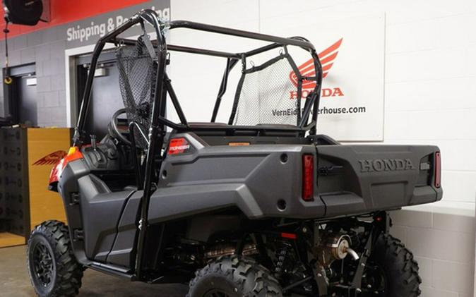 2026 Honda Pioneer 700 Deluxe