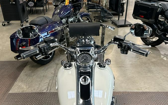 2019 Harley-Davidson FREEWHEELER