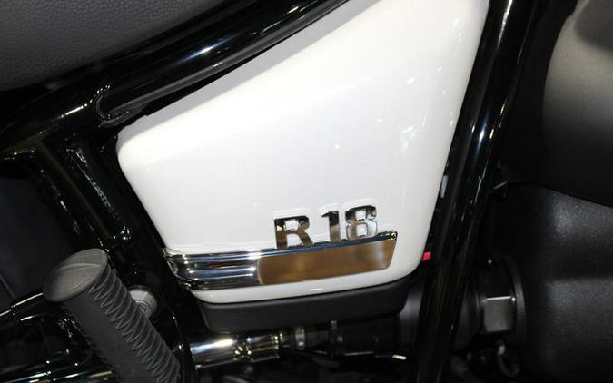 2023 BMW R 18 Classic 719 Mineral White Metallic