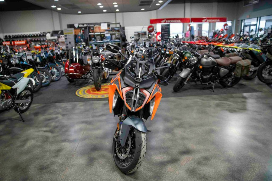 2024 KTM 1290 Super Duke GT