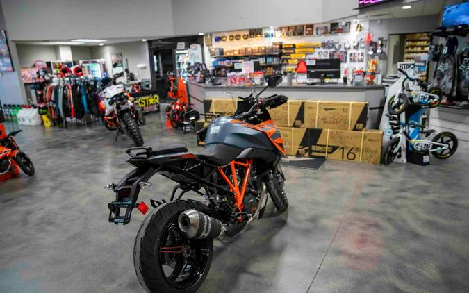 2024 KTM 1290 Super Duke GT