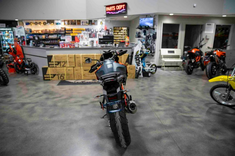 2024 KTM 1290 Super Duke GT