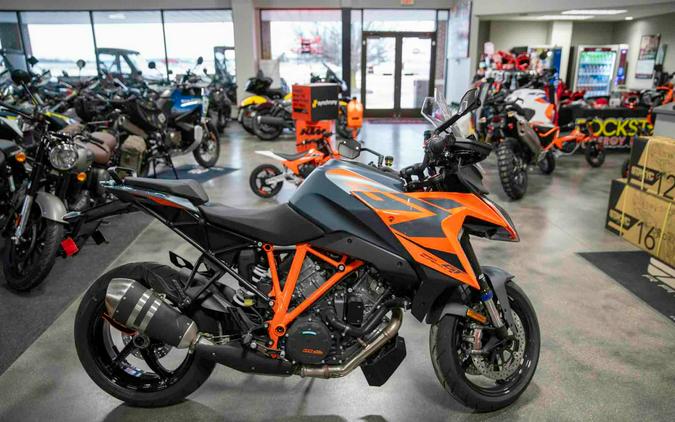 2024 KTM 1290 Super Duke GT