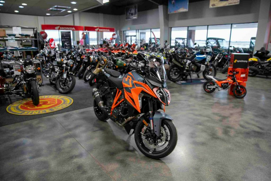 2024 KTM 1290 Super Duke GT