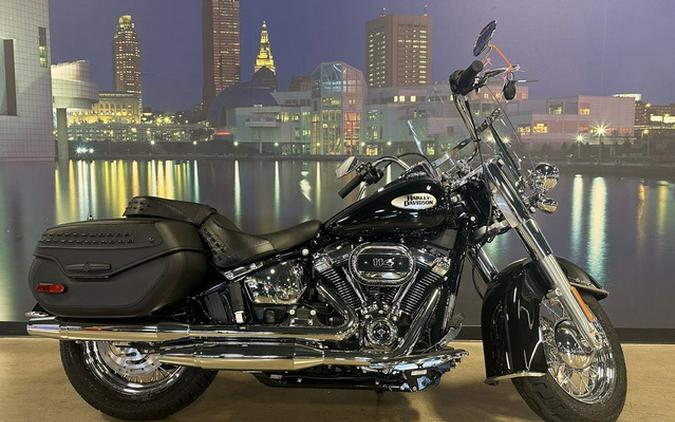 2024 Harley-Davidson Softail FLHCS - Heritage Classic