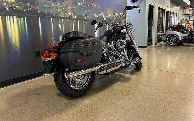 2024 Harley-Davidson Softail FLHCS - Heritage Classic