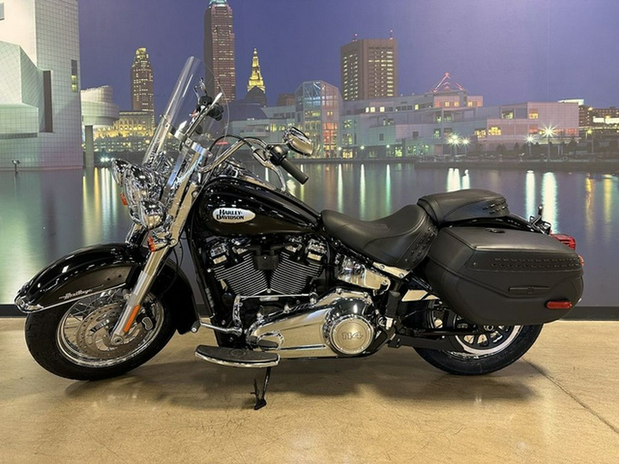 2024 Harley-Davidson Softail FLHCS - Heritage Classic