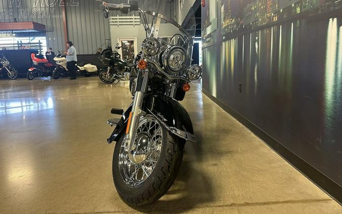 2024 Harley-Davidson Softail FLHCS - Heritage Classic