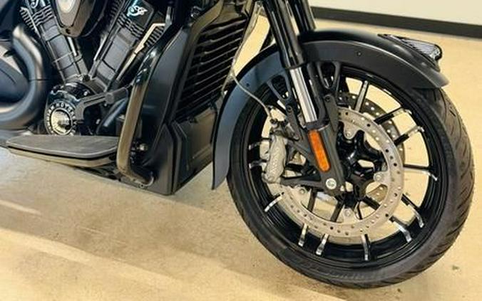 2024 Indian Motorcycle Challenger® Dark Horse® with PowerBand Audio Package