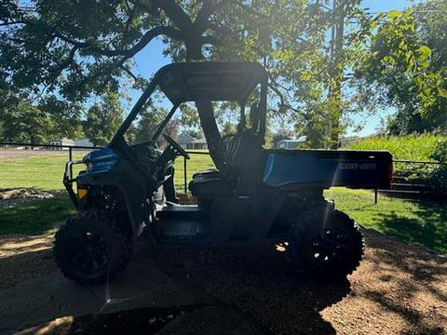 2022 Can-Am Defender XT HD10