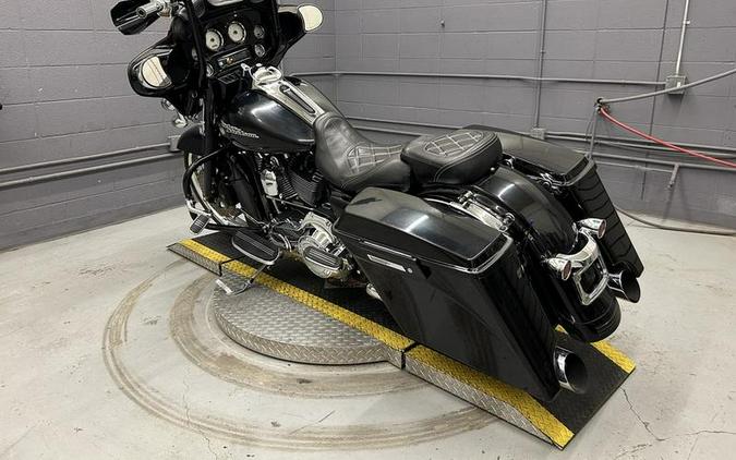 2012 Harley-Davidson® FLHX - Street Glide®