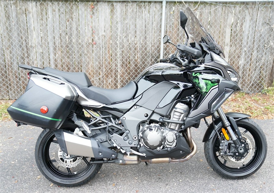 2023 Kawasaki Versys 1000 SE LT+