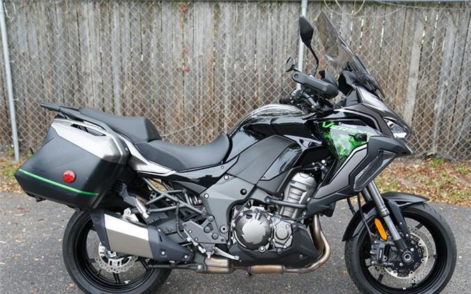 2023 Kawasaki Versys 1000 SE LT+