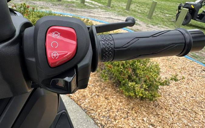 2025 Yamaha XMAX