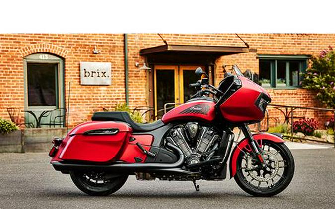 2024 Indian Motorcycle Challenger® Dark Horse® with PowerBand Audio Package