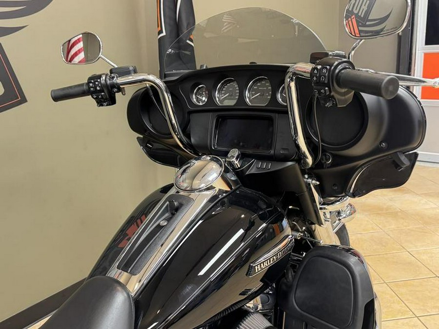 2019 Harley-Davidson® FLHTCUTG - Tri Glide® Ultra