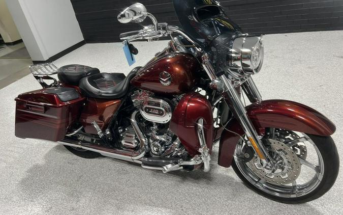 2013 Harley-Davidson Touring FLHRSE5 - CVO Road King