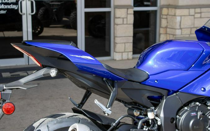 2026 YAMAHA YZF-R1